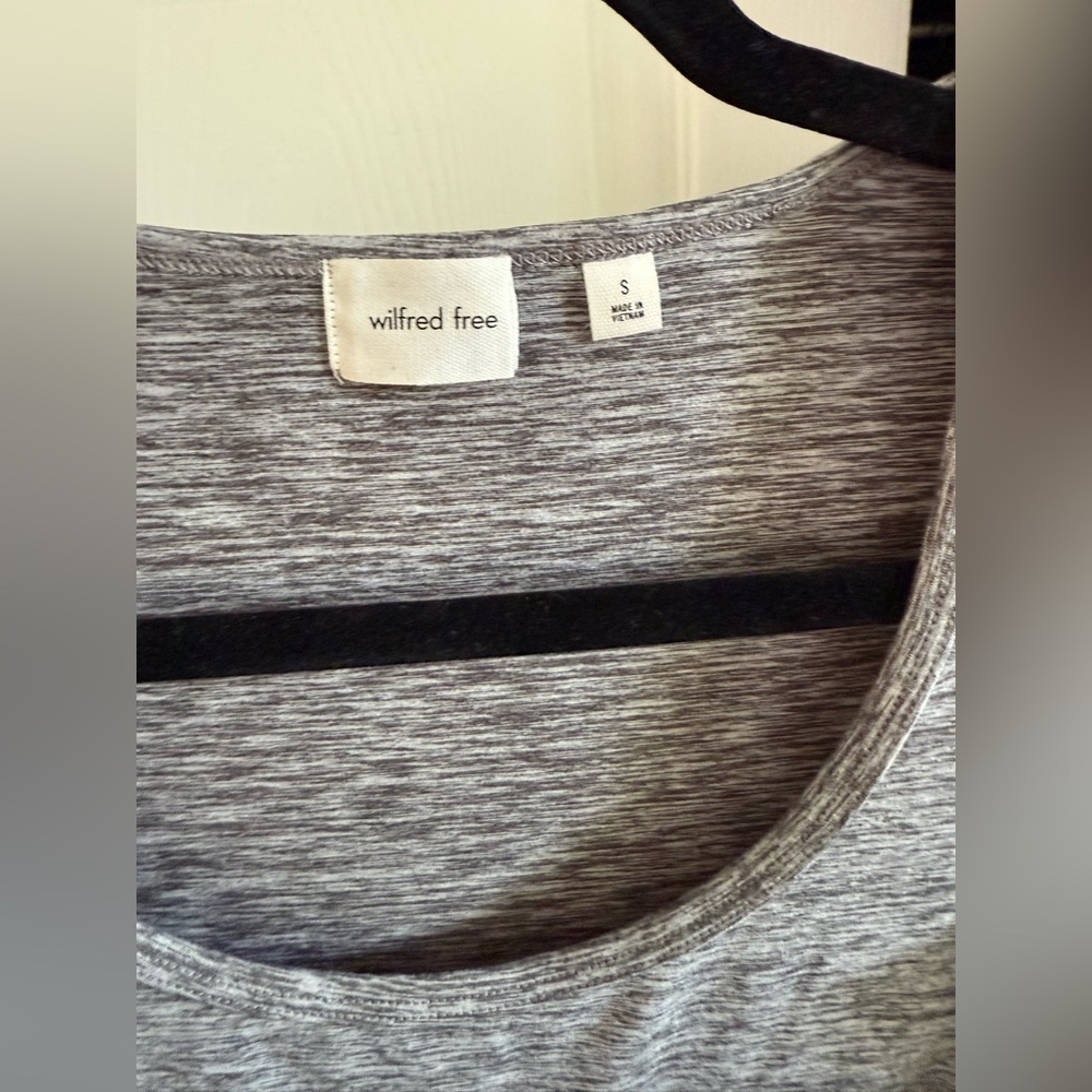 Aritzia jumpsuit - Picture 4 of 4